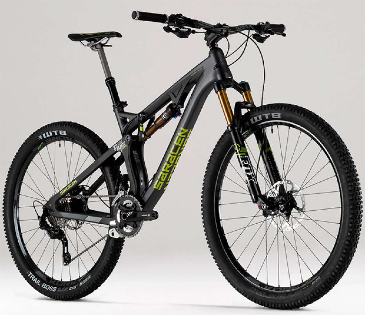 Saracen Kili Flyer Team 2015: Ruedas de 27.5 pulgadas y cuadro de carbono para la doble más ligera de Saracen