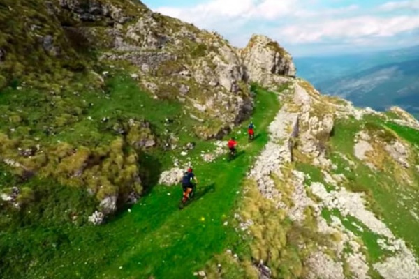 "Components of Adventure", la serie promocional del nuevo Shimano XT M8000 - Episodio 2 (Italia)