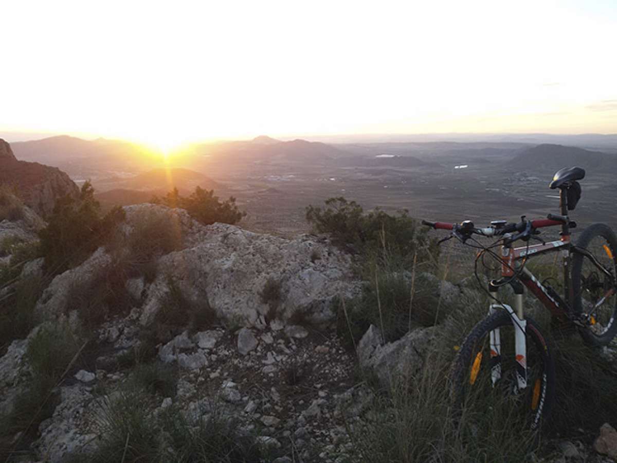 La foto del día en TodoMountainBike: 'Atardecer desde la Sierra del Buey'