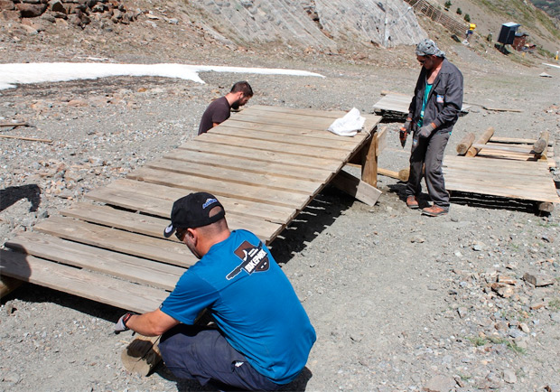 30 kilómetros en 8 circuitos y un desnivel de 1.000 metros para la próxima apertura del Sierra Nevada Bike Park