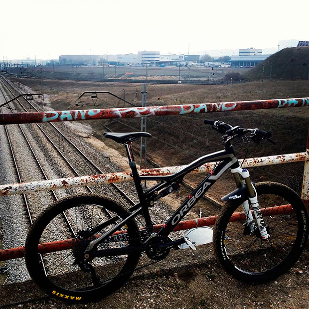 La foto del día en TodoMountainBike: "Sobre la vía"