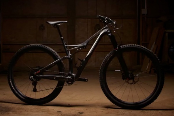 La nueva Specialized Stumpjumper FSR de 2016 en acción