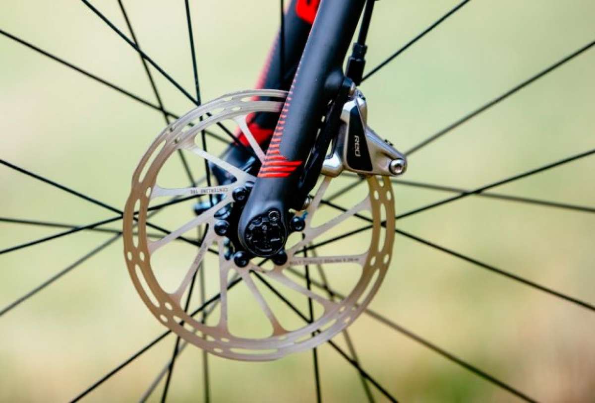 Nueva gama de frenos hidráulicos 'Flat Mount' para los grupos SRAM Red, Force y Rival