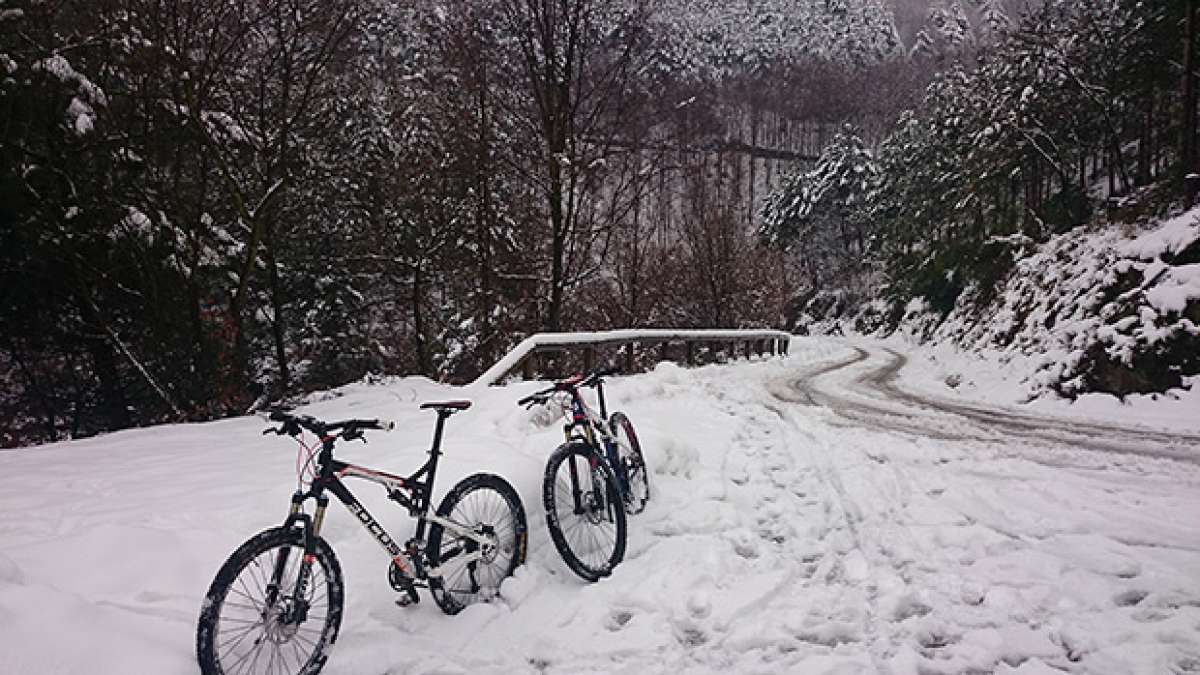 La foto del día en TodoMountainBike: 'Subida blanca al Argalario'