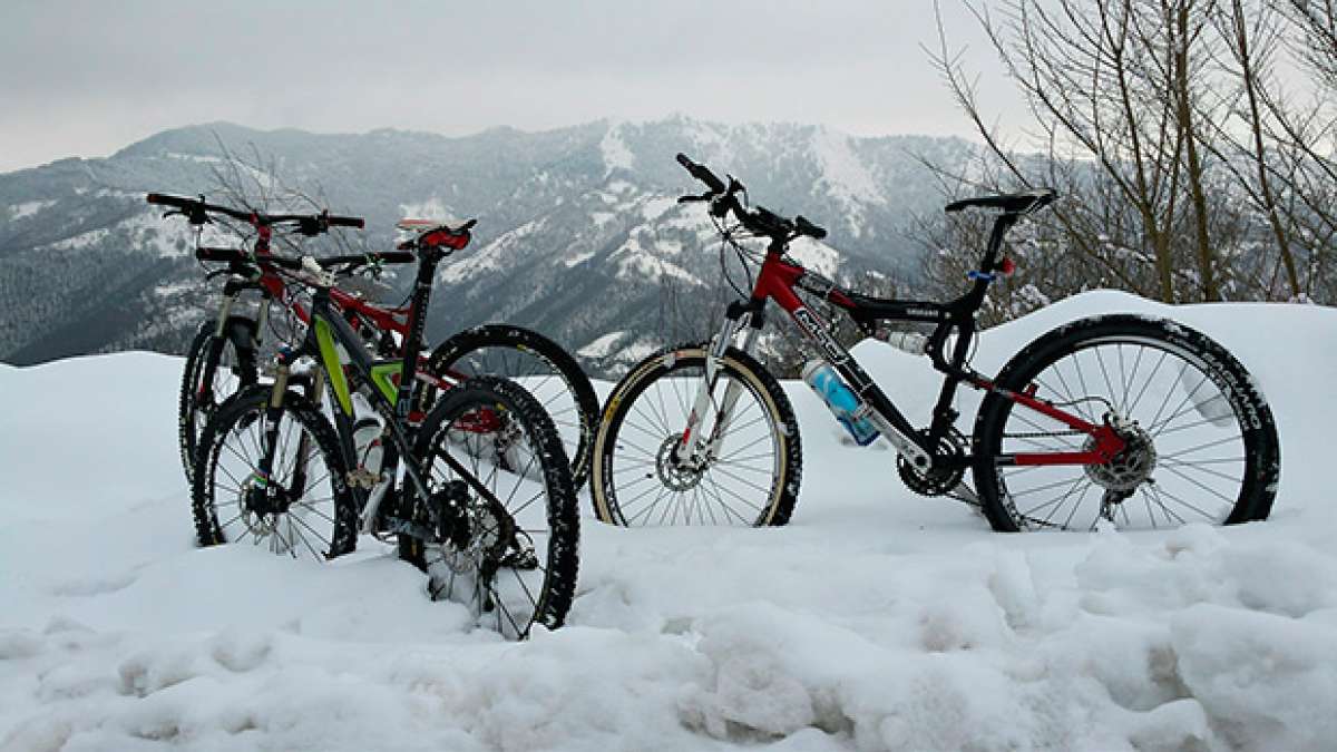 La foto del día en TodoMountainBike: 'Subida al Pico Polio'