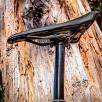 Primero el mando remoto... y ahora la tija. Nueva imagen de la próxima tija telescópica de Fox