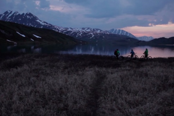 Rodando por los senderos de Alaska con Matt Hunter y compañía