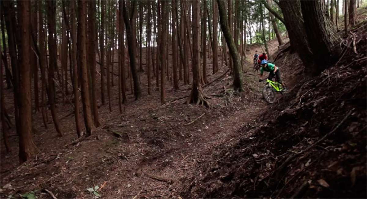 Rodando por senderos inexplorados de Japón con Matt Hunter