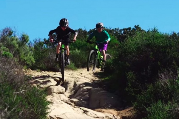 La nueva Trek Fuel EX Jr en acción
