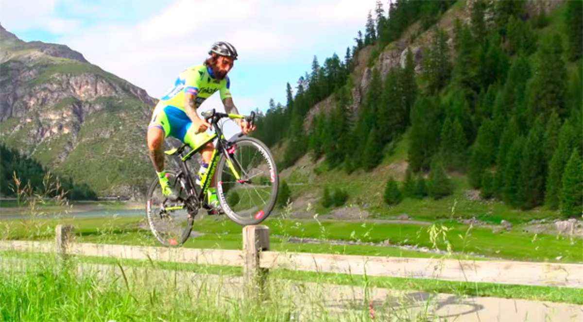 Vittorio Brumotti + Bicicleta de carretera + Bike Park de Livigno = Espectáculo visual