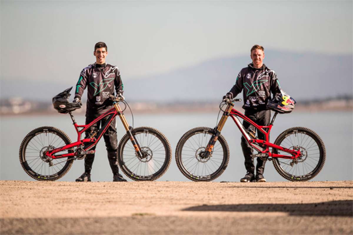 Adiós a los rumores: Aaron Gwin y Ángel Suárez en YT Industries