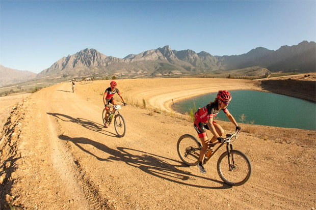 Absa Cape Epic 2016: Resumen de la primera etapa