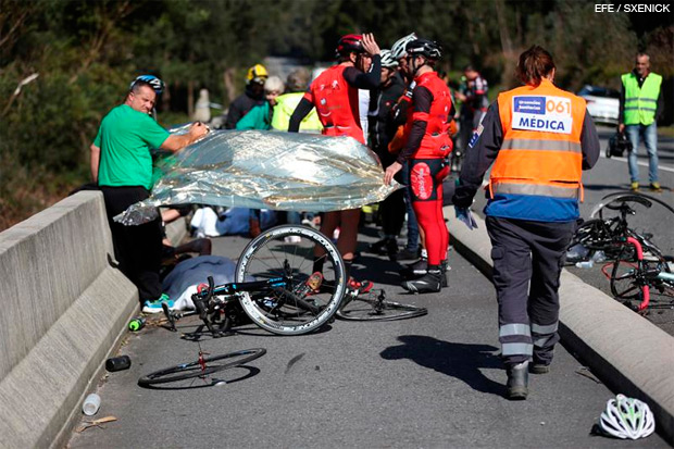 Brutal atropello de un pelotón de ciclistas en Pontevedra por un conductor de 87 años