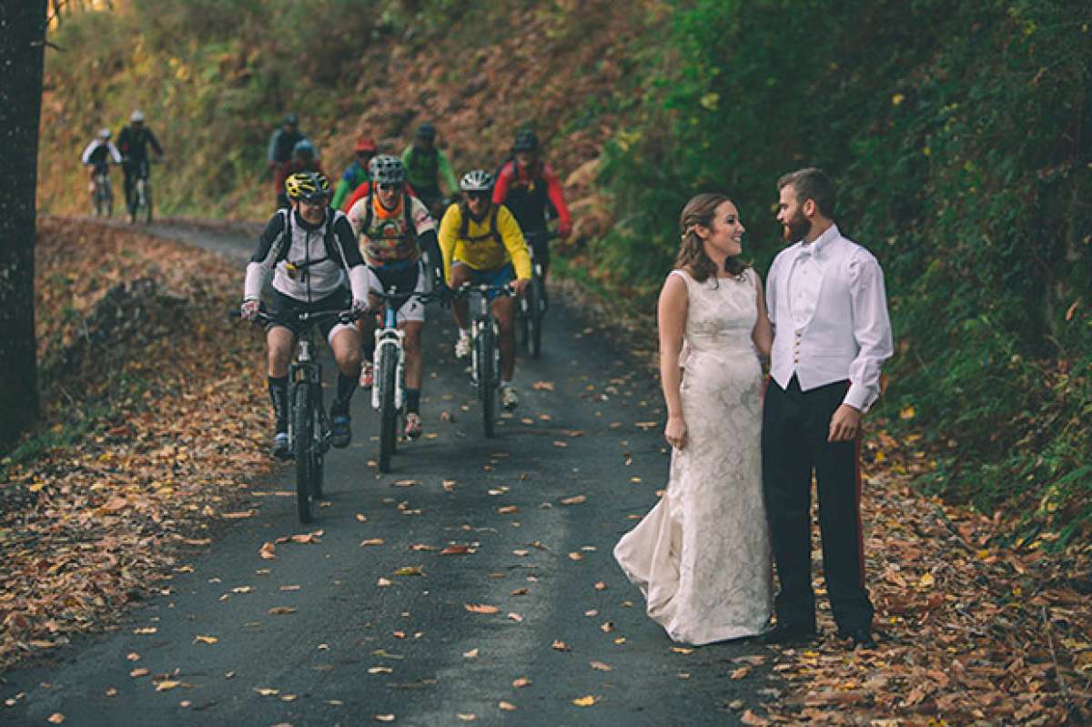 La foto del día en TodoMountainBike: 'Una tropa de bikers espontáneos'