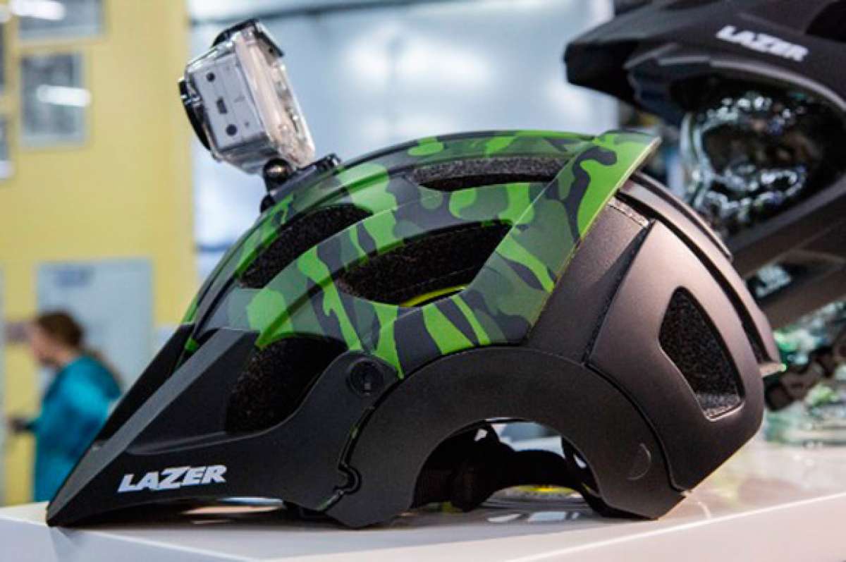 El polivalente casco Lazer Revolution, ya disponible