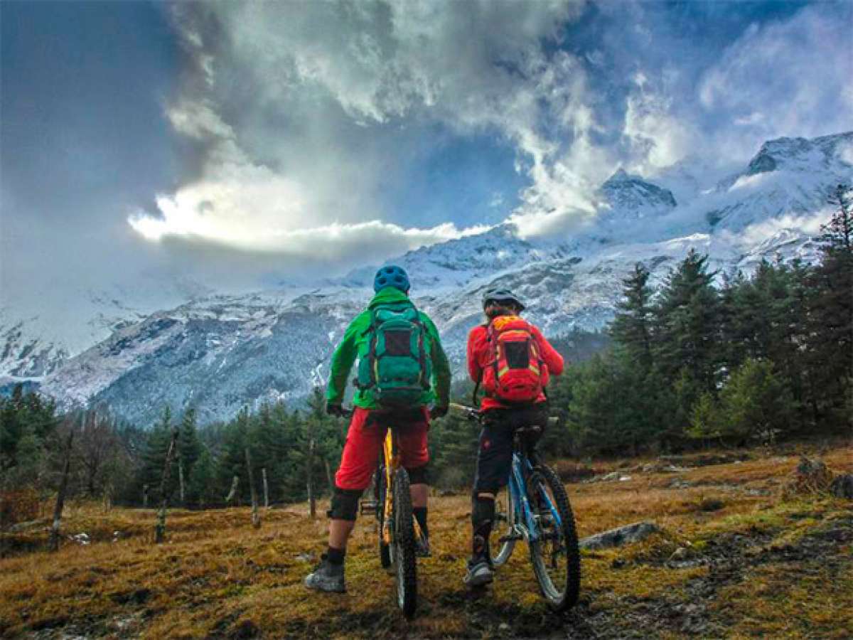 Recorriendo Nepal con los chicos de Enduro MTB Nepal