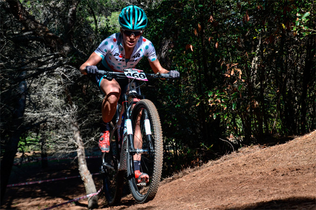 Ever Alejandro Gómez y Chloé Passelande, campeones de la Copa Catalana Internacional Biking Point de Barcelona