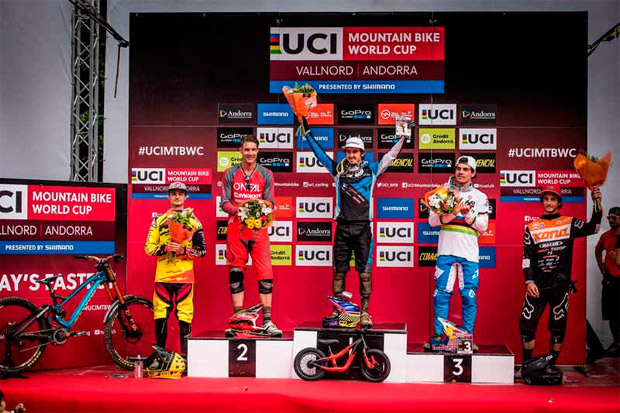 Aaron Gwin y Rachel Atherton, vencedores de la Copa del Mundo UCI DHI 2016