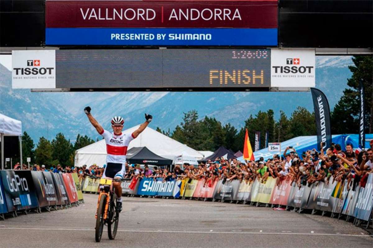 Julien Absalon y Catharine Pendrel, campeones de la Copa del Mundo UCI XCO 2016