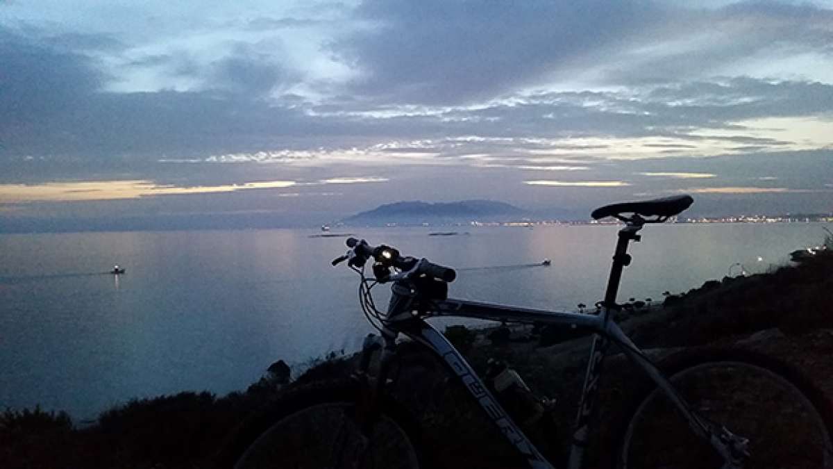 La foto del día en TodoMountainBike: 'Málaga a mis pies'