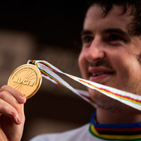 El descenso ganador de Danny Hart en el Campeonato del Mundo UCI DHI 2016 de Val Di Sole