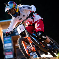 El descenso ganador de Rachel Atherton en el Campeonato del Mundo UCI DHI 2016 de Val Di Sole