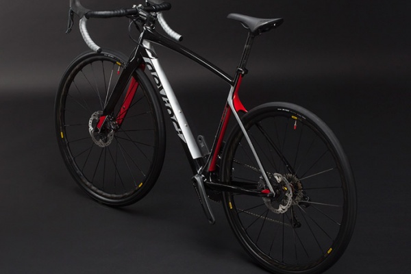 Devinci Hatchet Carbon, revisión en carbono para la "Gravel Bike" de la marca