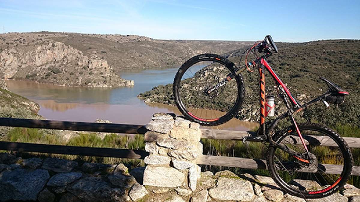 La foto del día en TodoMountainBike: 'Encuentro del Río Duero y Esla en Abelón (Zamora)'