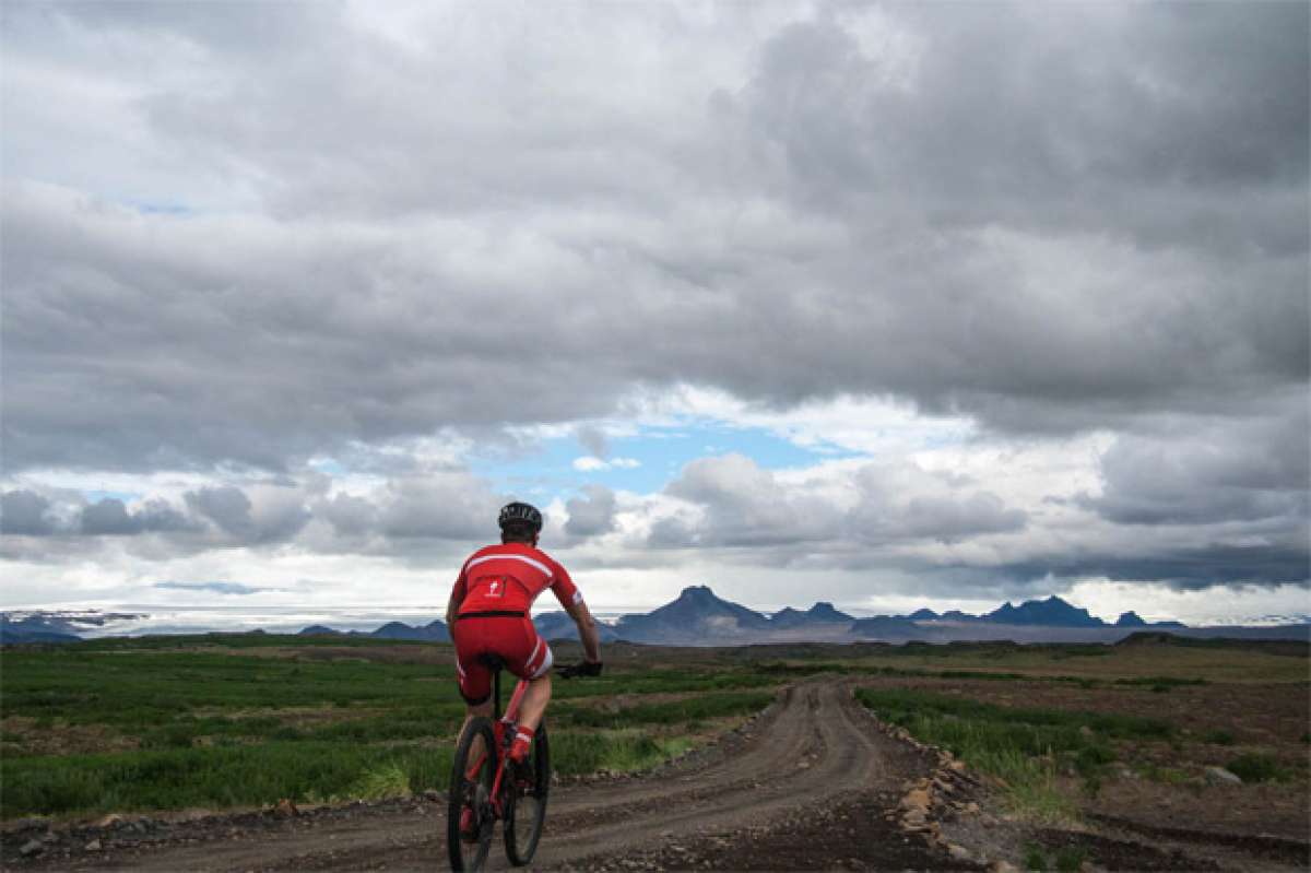 Glacier 360, la primera prueba por etapas para bicicletas de montaña disputada en Islandia