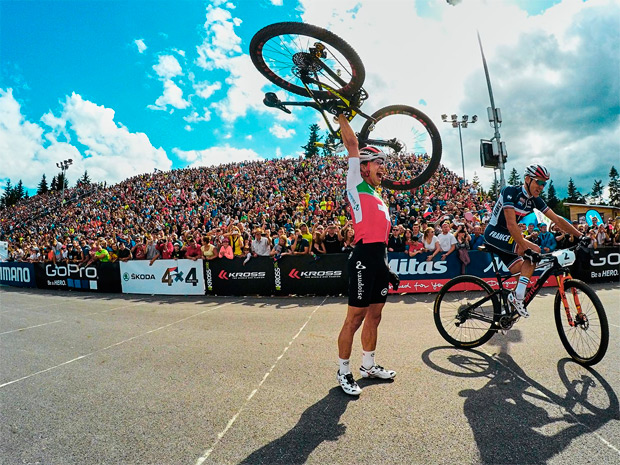 Las imágenes más curiosas del Campeonato del Mundo XCO 2016