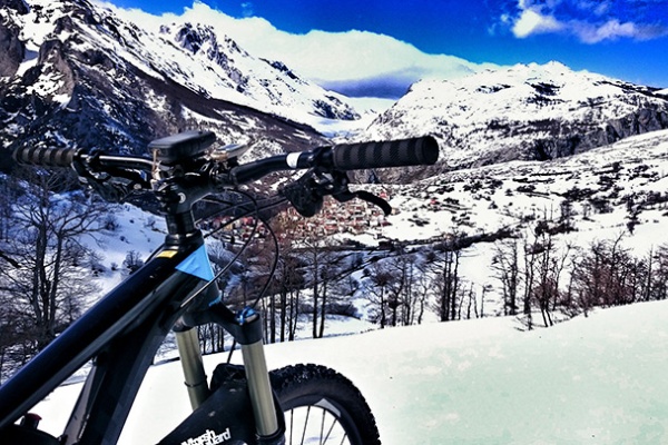 La foto del día en TodoMountainBike: "Subiendo a La Caballar"