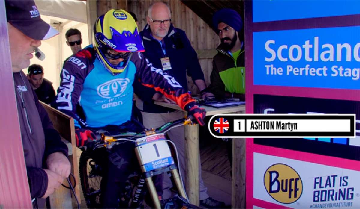 Martyn Ashton rodando en el circuito escocés de Fort William