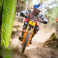 Los mejores momentos de la Copa del Mundo UCI DHI 2016 de Vallnord