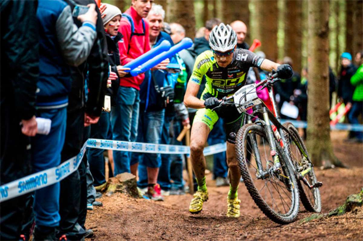 Los mejores momentos del arranque de la Copa del Mundo UCI XCO en Cairns (Australia)