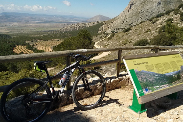 La foto del día en TodoMountainBike: "Mirador del Puerto del Peral"
