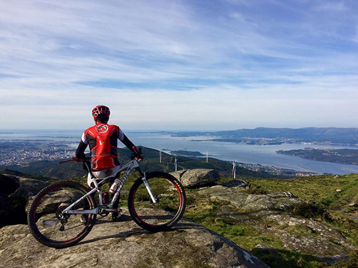 La foto del día en TodoMountainBike: 'Vigilando desde el Xiabre'