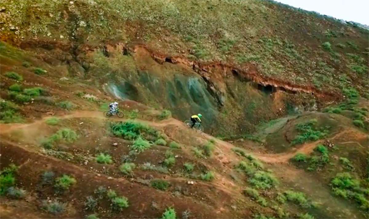 Mountain Bike en Fuerteventura (Islas Canarias) con Pietro Leon y Rob Stortoni