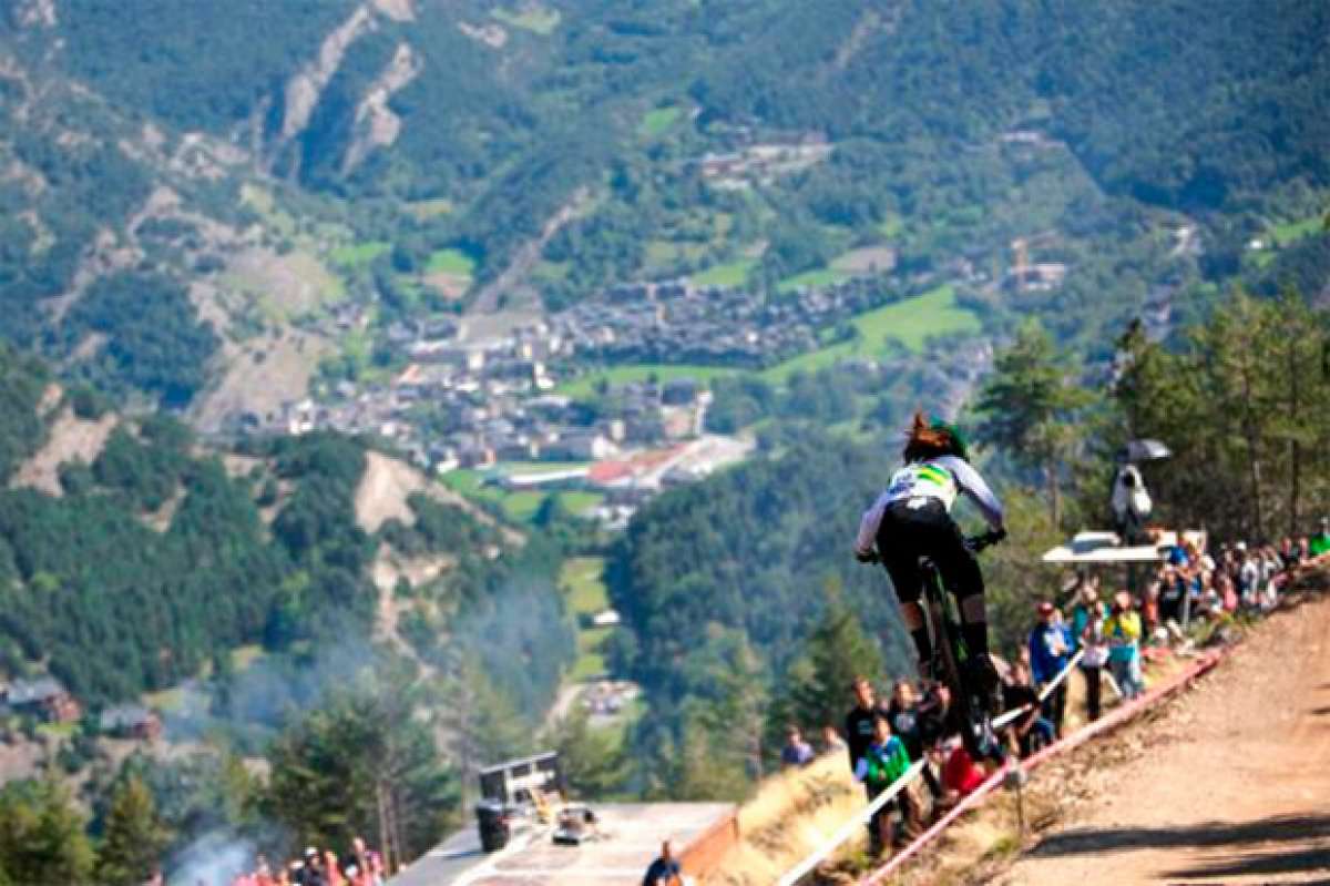 Rémi Thirion y Marine Cabirou, vencedores del Open de España DHI de Vallnord