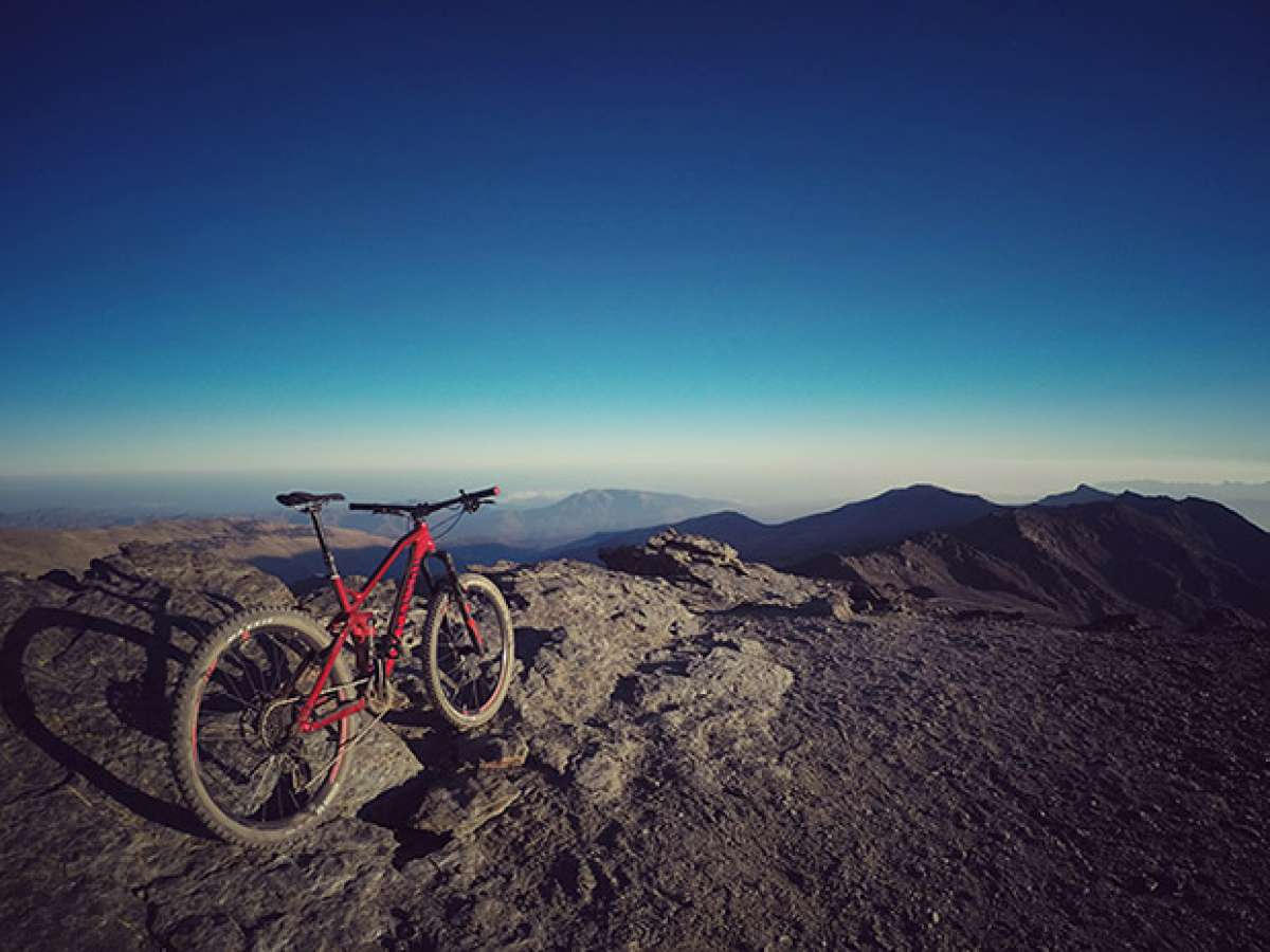 En TodoMountainBike: La foto del día en TodoMountainBike: 'Pico del Veleta'