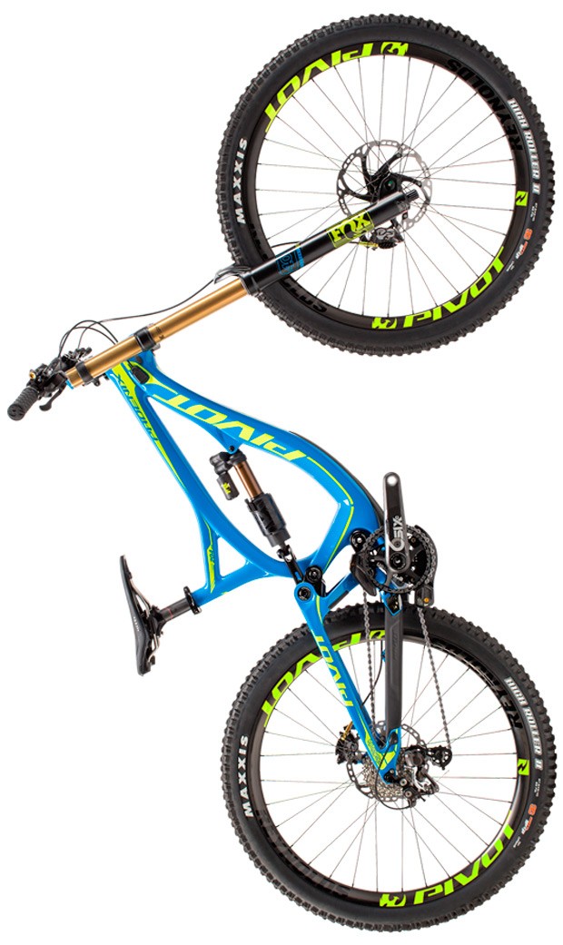 Pivot Phoenix DH Carbon 2016, ahora más ligera y resistente que nunca