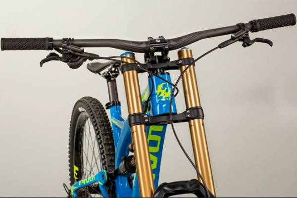 Pivot Phoenix DH Carbon 2016, ahora más ligera y resistente que nunca
