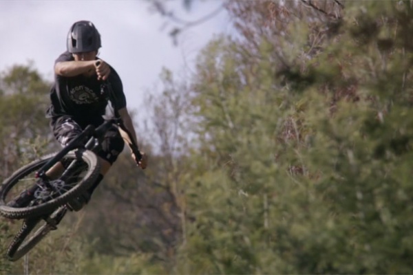 ¿Una buena rígida o una mala doble? La nueva Commencal META HT AM 2017 en acción