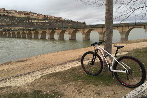 La foto del día en TodoMountainBike: "Puente de Maderuelo"