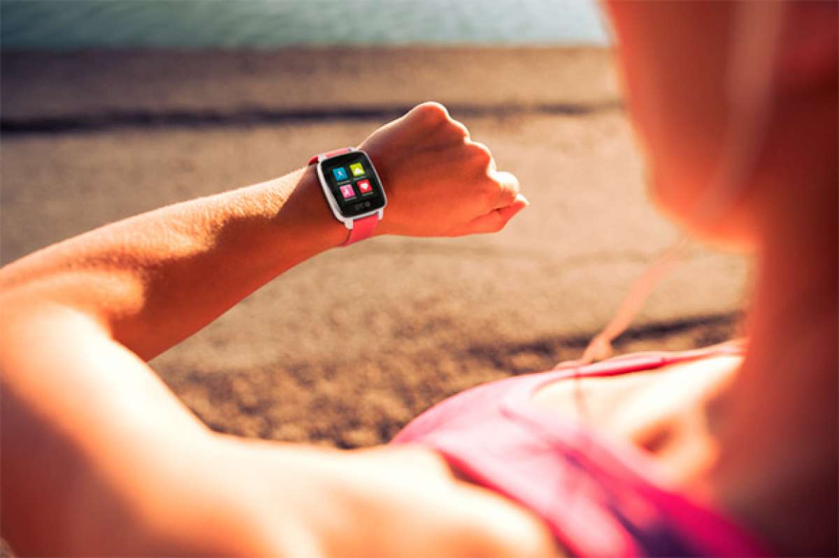 SPC Smartee Watch Sport, un reloj inteligente con pulsómetro integrado de precio asequible