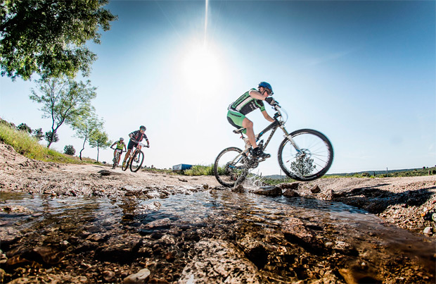 Más de 1.500 participantes en la BH Madrid-Segovia MTB 2016