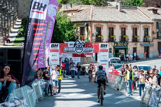 Más de 1.500 participantes en la BH Madrid-Segovia MTB 2016
