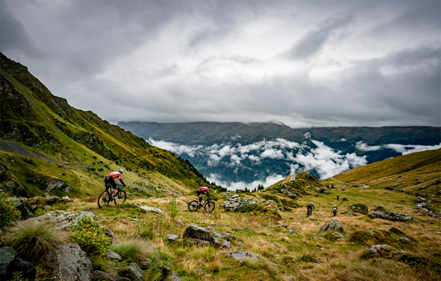 Victoria para Lukas Flückiger, Reto Indergand, Jolanda Neff y Alessandra Keller en la Perskindol Swiss Epic 2016