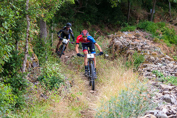 Ramón Sagués y Clàudia Galicia, vencedores de la Quebrantahuesos MTB 2016