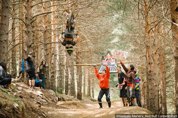 Victoria para Ferrán Jorba y Rae Morrison en el Red Bull Holy Bike 2016