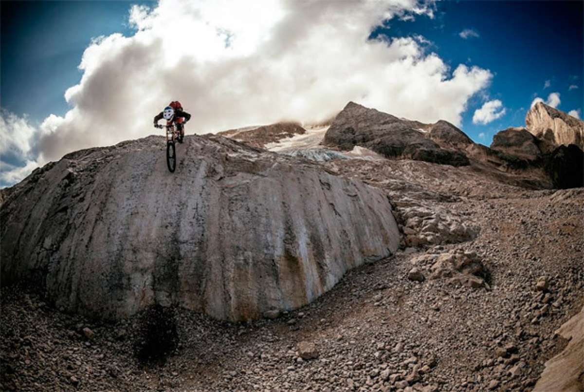 En TodoMountainBike: Rodando por las Dolomitas con Richie Schley y la nueva Rotwild E-Downhill R.G+ FS 2017